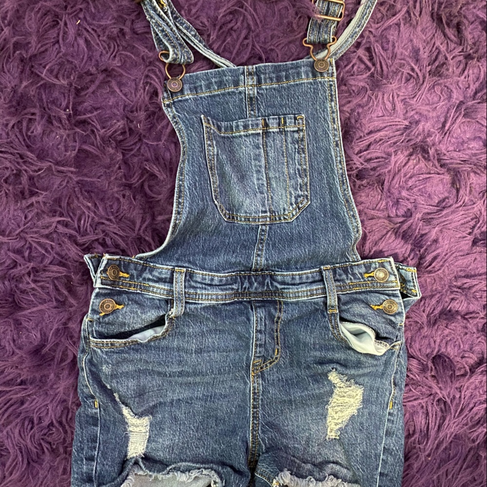 Jean overall shorts.